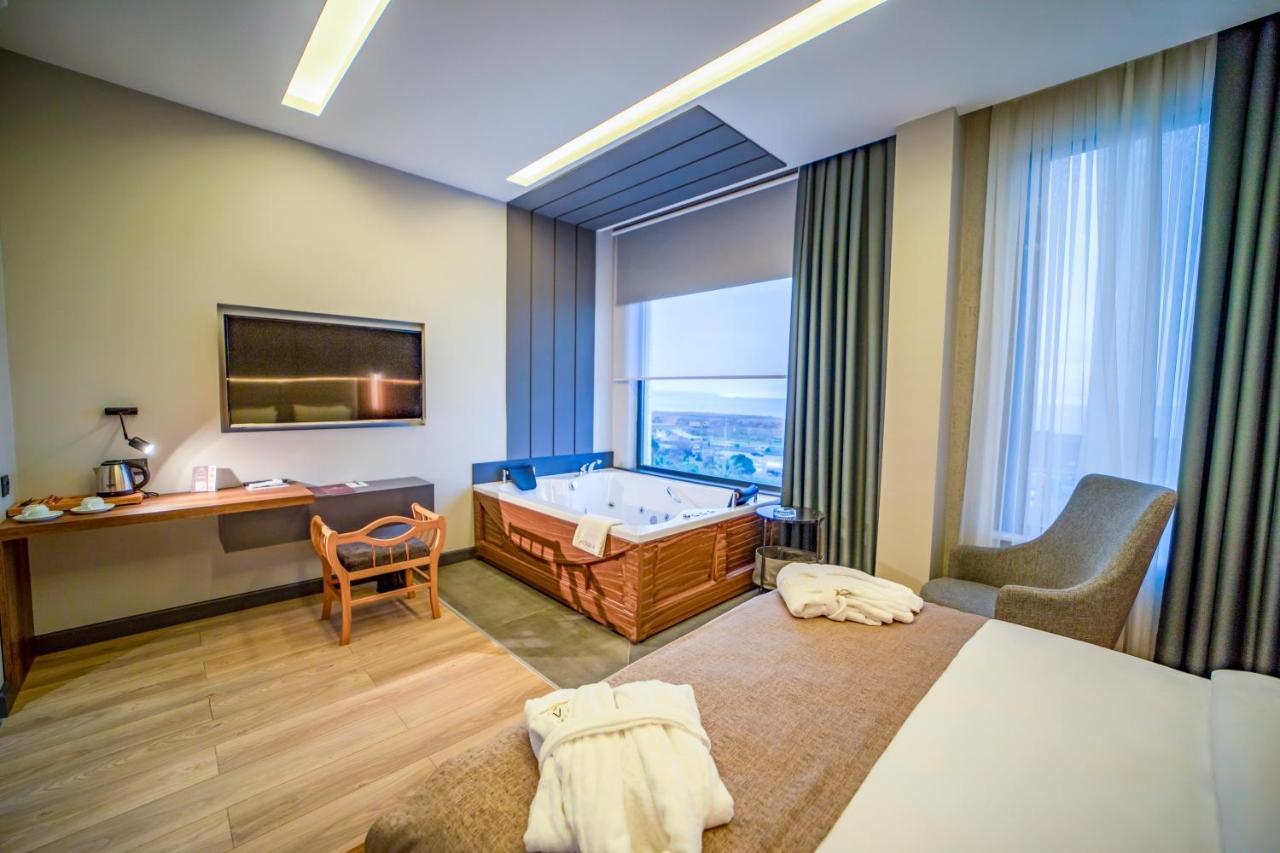på 1300 m² i Trabzon centrum, med 4 sovrum och 1 badrum  Exteriör bild