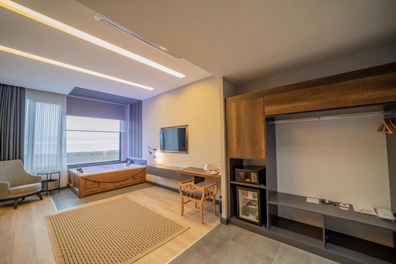 på 1300 m² i Trabzon centrum, med 4 sovrum och 1 badrum  Exteriör bild