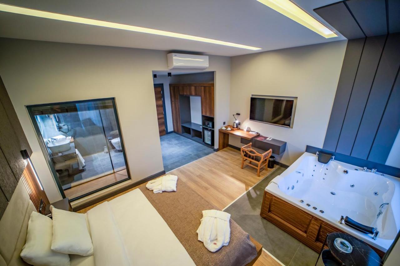 på 1300 m² i Trabzon centrum, med 4 sovrum och 1 badrum  Exteriör bild